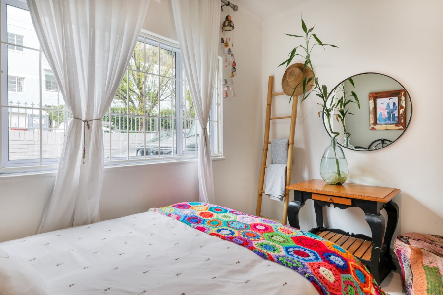 2 Bedroom Property for Sale in Vredehoek Western Cape